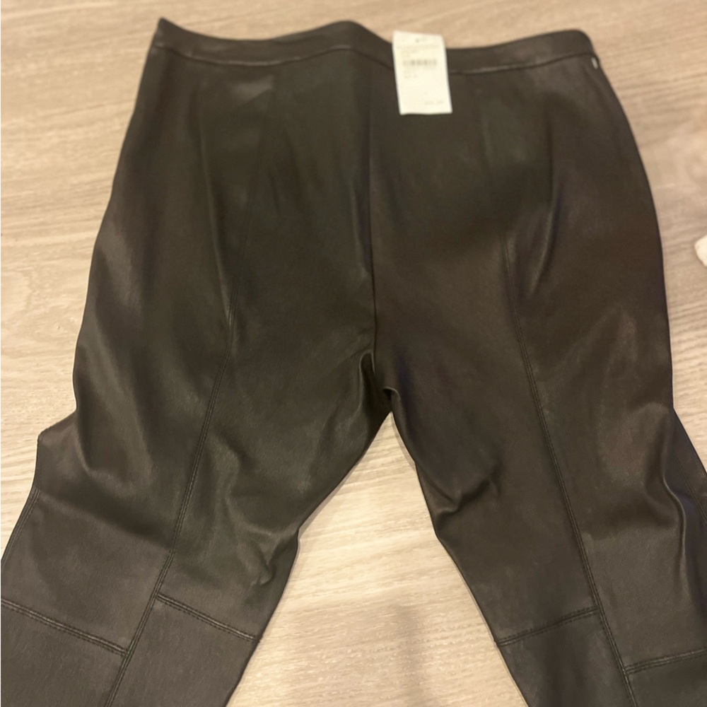 Nordstrom Collection Black Leather Pants Zipper Detail on legs.  Size 8
